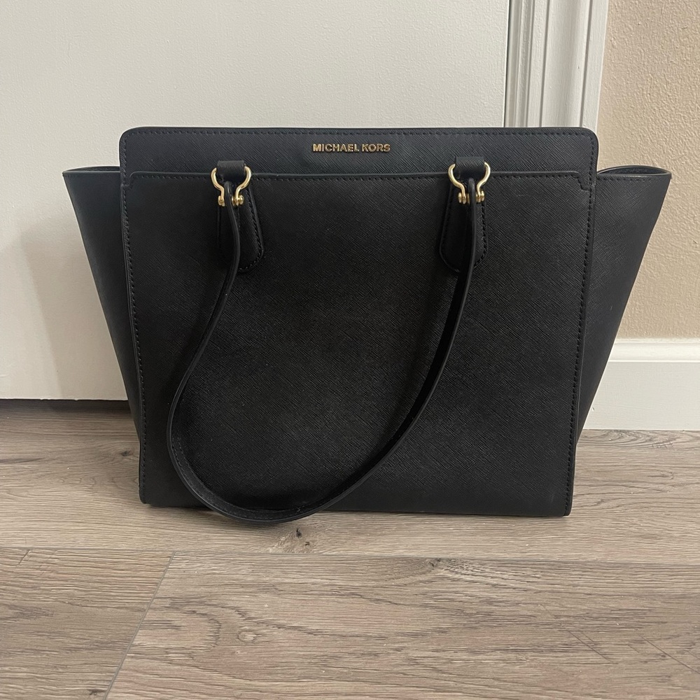 MICHAEL KORS LARGE BLACK BAG